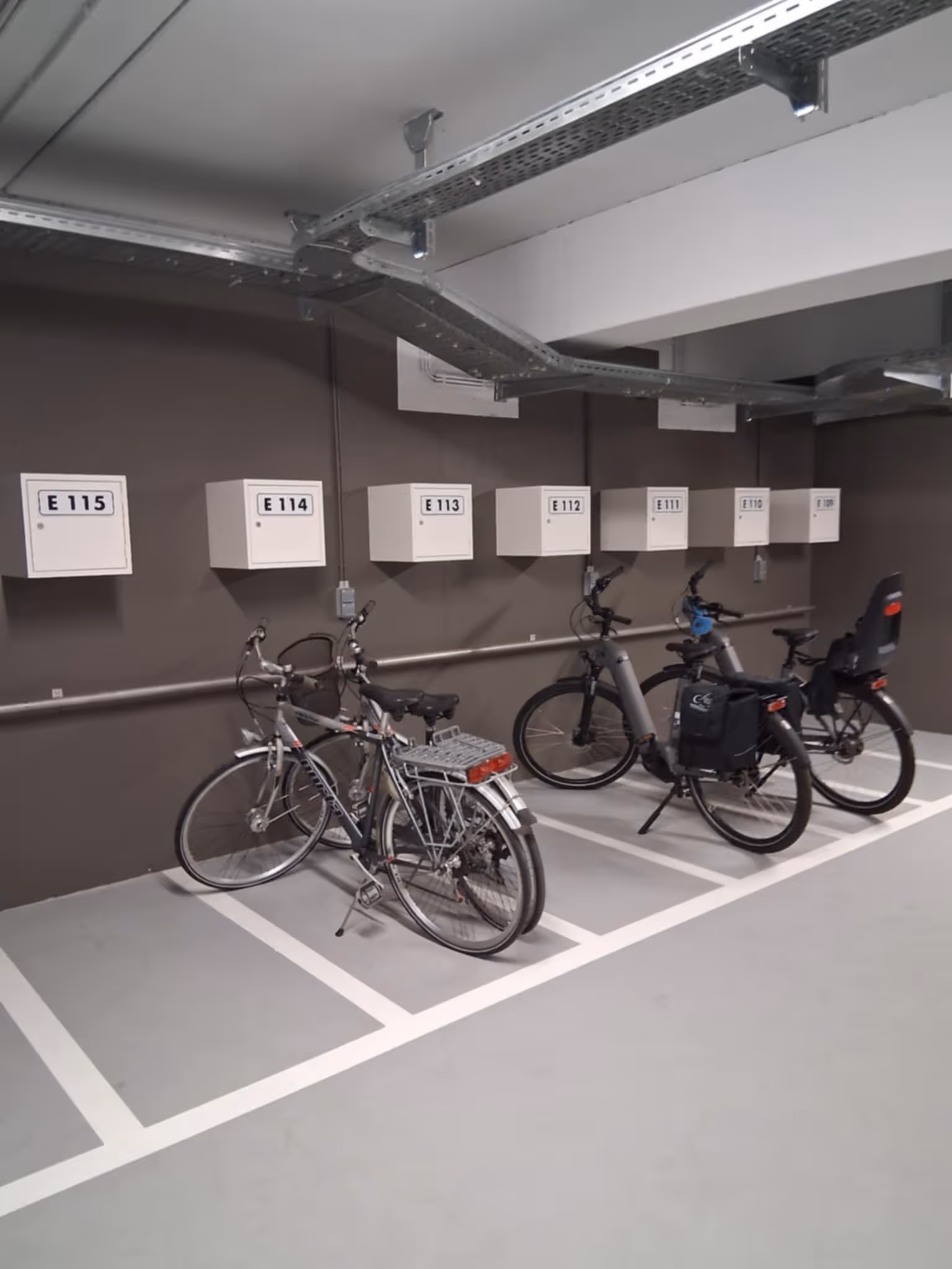 Fietsenstalling met fietslift